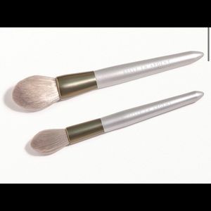BELLE EN ARGENT: Bronze & Brush Duo